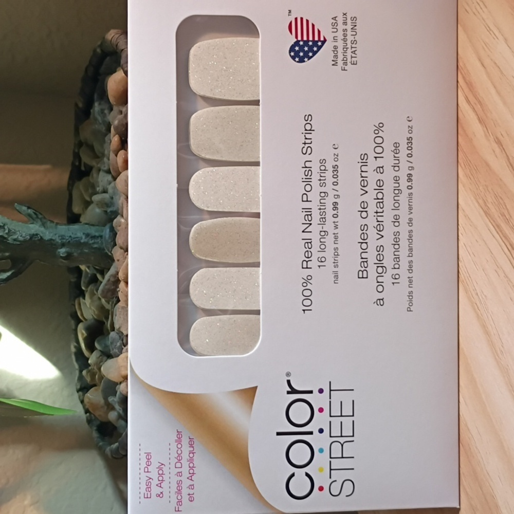 *Retired* Color Street Shimmering Cream Nail Strips Couldn't Carat Less